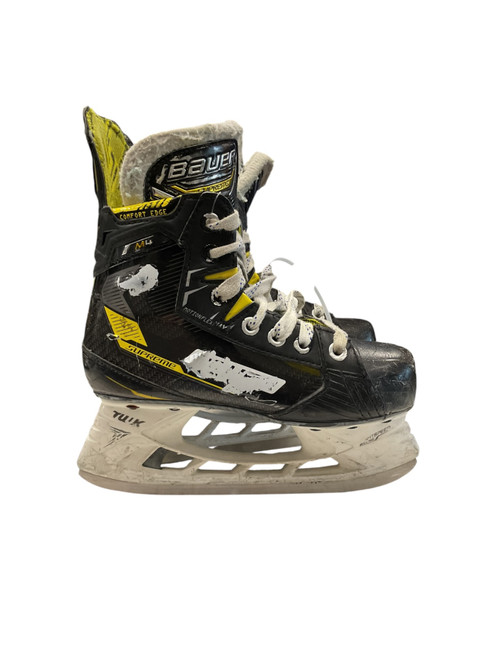 Vist Large View of Product Image Which is Used Bauer SUPREME M4 SZ 2 Junior Hockey Skate Junior 02