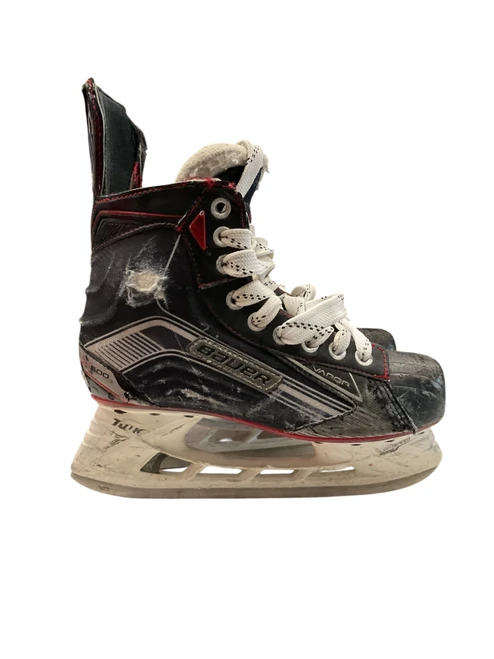 Vist Large View of Product Image Which is Used Bauer VAPOR X500 SZ 5 Intermediate Hockey Skate Intermediate 5.0