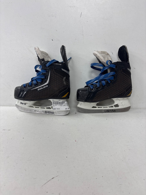 Vist Large View of Product Image Which is Used Bauer SUPREME ONE.4 Youth Hockey Skate Youth 09.0