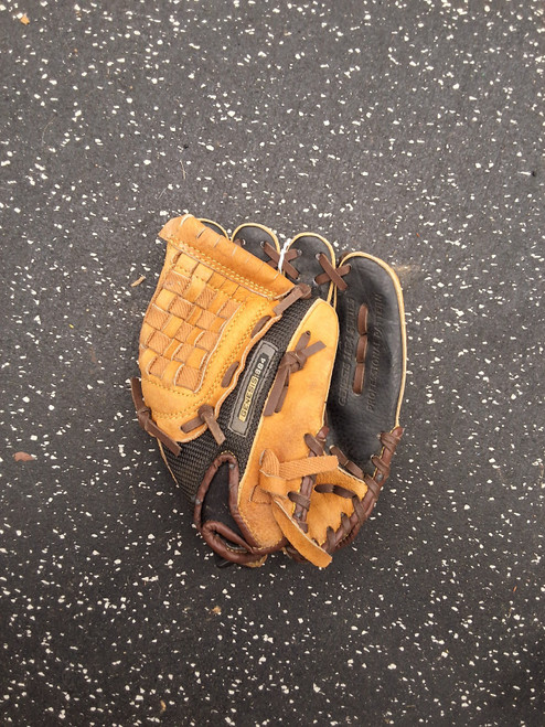 Vist Large View of Product Image Which is Used Louisville Slugger GN14-BN BB/SB Glove RH Throw Brown 9 1/2"