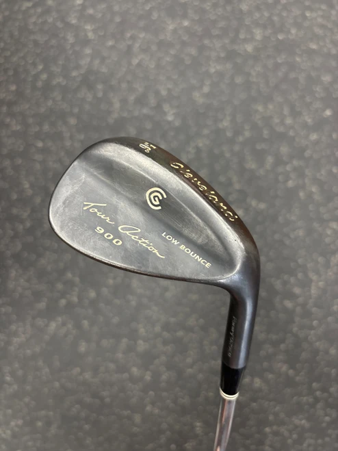 Vist Large View of Product Image Which is Used Cleveland TOUR ACTION 900 Golf Wedge Mens RH 56 Degree