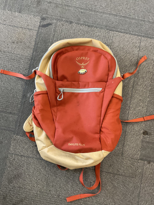 Vist Large View of Product Image Which is Used Osprey DAYLIGHT PLUS Backpack Orange