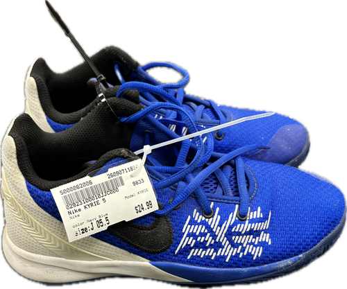 Vist Large View of Product Image Which is Used Nike KYRIE Basketball Shoes Y Navy Blue Junior 05.5