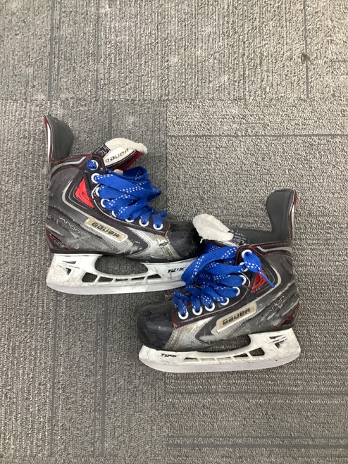Vist Large View of Product Image Which is Used Bauer X60 Youth Hockey Skate Youth 12.5