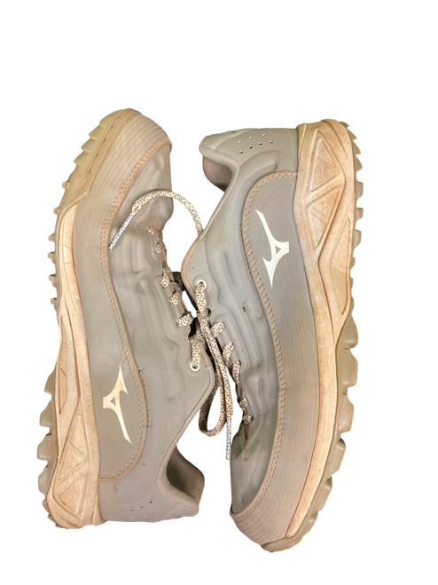 Vist Large View of Product Image Which is Used Mizuno SOFTBALL CLEATS BB/SB Cleats Grey Senior 9