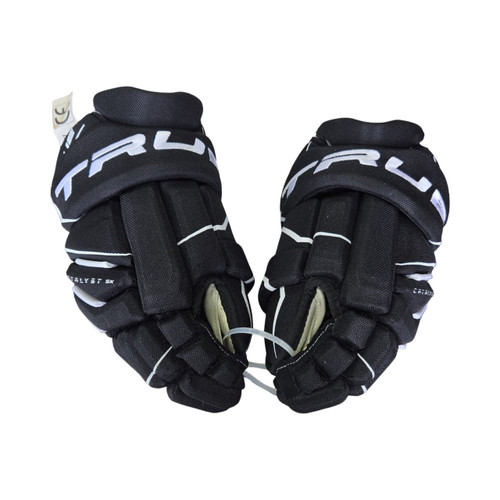 Vist Large View of Product Image Which is Used True CATALYST 5X SENIOR GLOVES Senior Gloves Black 13"