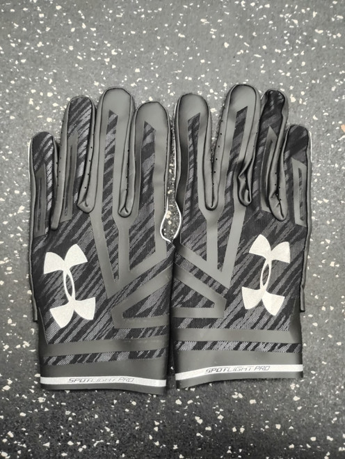 Vist Large View of Product Image Which is Under Armour SPOTLIGHT FB Gloves Black XL