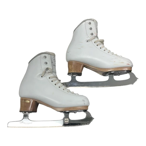 Vist Large View of Product Image Which is Used Jackson ELLE Girls Figure Skate White Junior 02