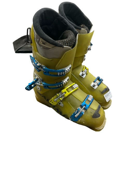 Vist Large View of Product Image Which is Used Salomon Snowshoes Mens Yellow 30"