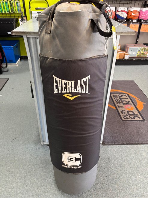 Vist Large View of Product Image Which is Used Everlast BAG Boxing Heavy Bag None 100 lb