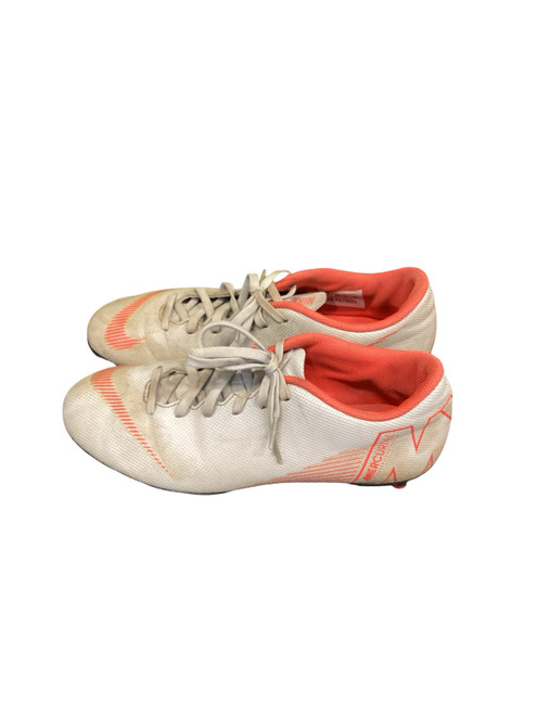 Vist Large View of Product Image Which is Used Nike Soccer Cleats Grey Youth 08.0