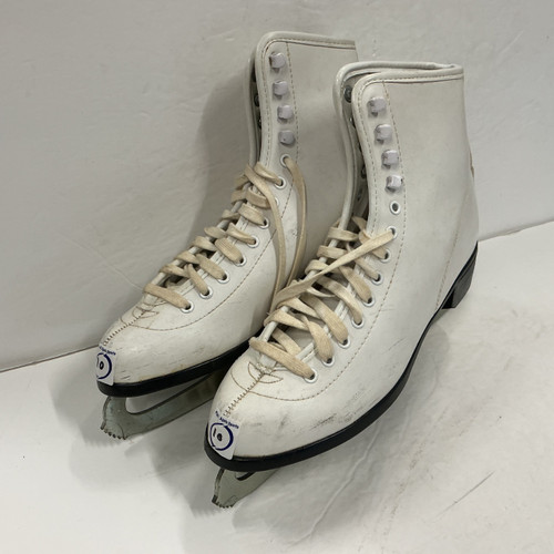 Vist Large View of Product Image Which is Used CCM PIROUETTE Women’s Figure Skates White Senior 10