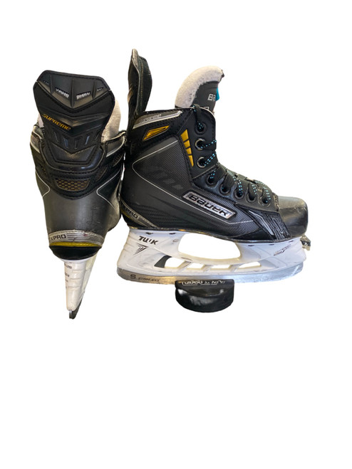 Vist Large View of Product Image Which is Used BAUER SUPREME Junior Hockey Skate Junior 01
