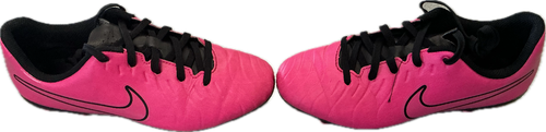 Vist Large View of Product Image Which is Used Nike Soccer Cleats Pink Junior 03