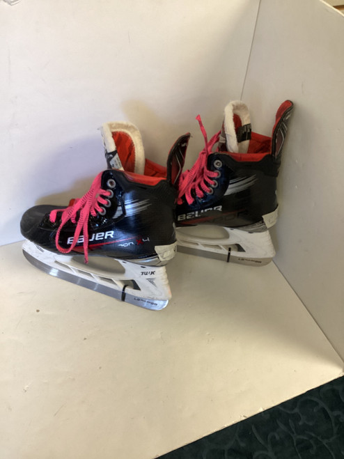 Vist Large View of Product Image Which is Used Bauer VAPOR X4 Junior Hockey Skate Junior 04