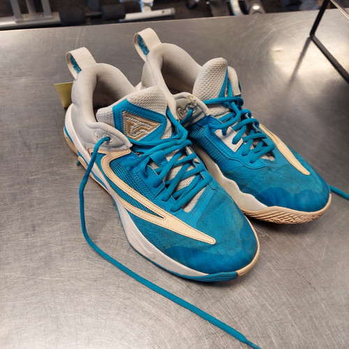 Vist Large View of Product Image Which is Used Nike Basketball Shoes W Royal Blue Youth 08.0