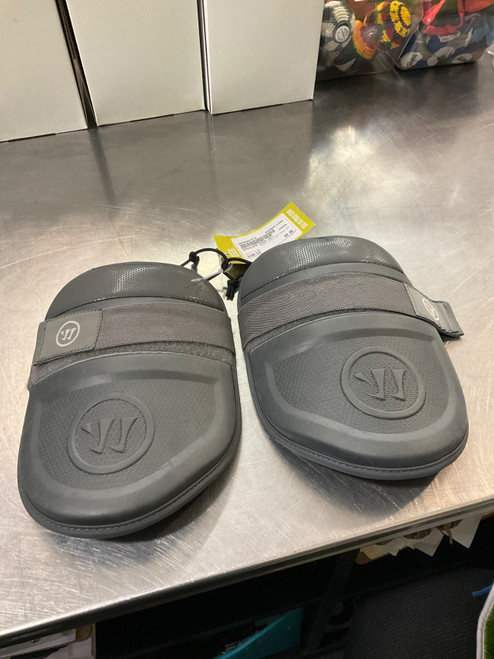 Vist Large View of Product Image Which is Used SHOULDER PADS SET Lacrosse Shoulder Pads Grey LG