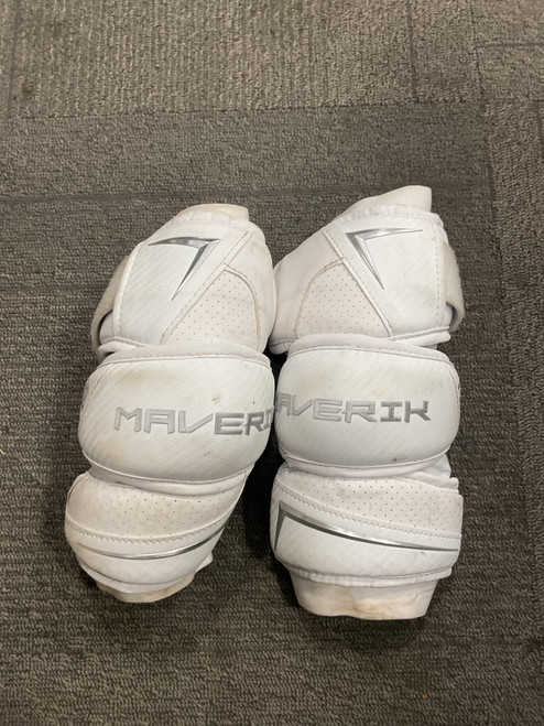 Vist Large View of Product Image Which is Used Maverik M6 Lacrosse Arm Pads/Guards White MD