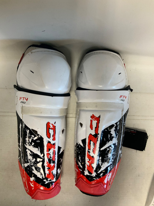 Vist Large View of Product Image Which is Used CCM JETSPEED FT4 PRO Intermediate Shin Guards White 13"