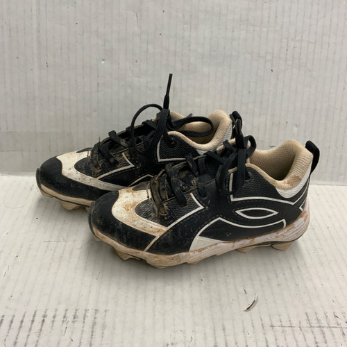 Vist Large View of Product Image Which is Used Under Armour Youth FB Cleats Black Youth 13.0