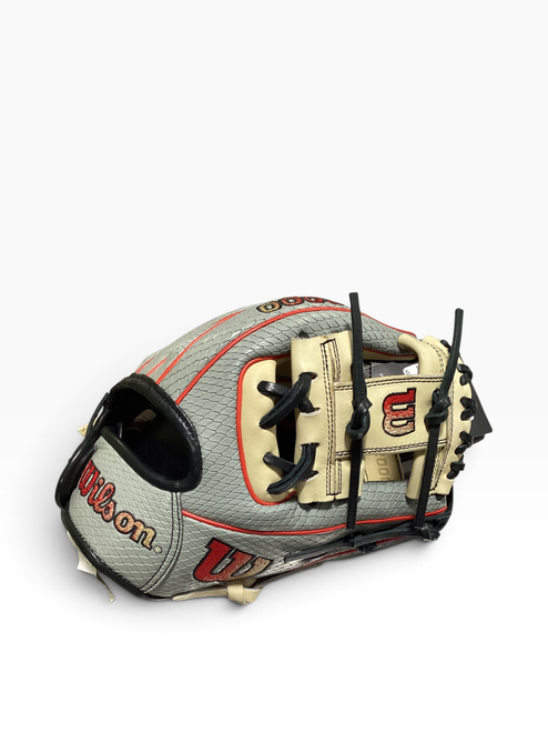 Vist Large View of Product Image Which is Used Wilson A2000 BB/SB Glove RH Throw None 11 1/2"