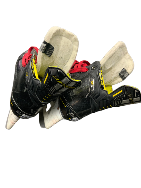 Vist Large View of Product Image Which is Used Bauer SUPREME M4 Junior Hockey Skate Junior 04