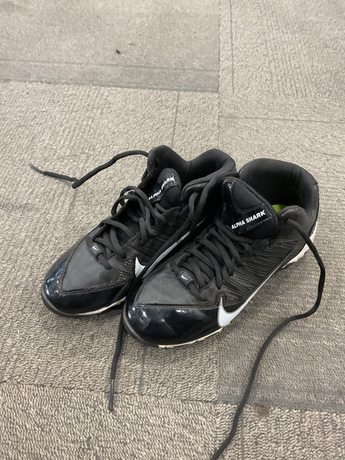 Vist Large View of Product Image Which is Used Nike ALPHA SHARK Jr FB Cleats Black Junior 03