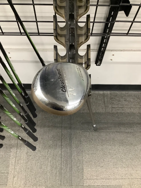 Vist Large View of Product Image Which is Used Cleveland W SERIES Womens Fairway Wood RH 7 Wood