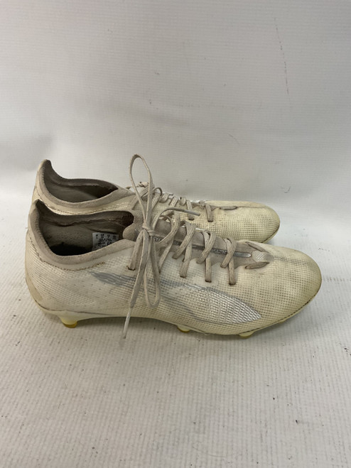 Vist Large View of Product Image Which is Used Puma Soccer Cleats White Senior 6