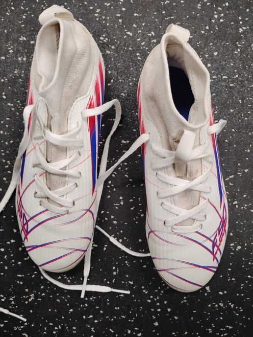 Vist Large View of Product Image Which is Used Puma Soccer Cleats White Junior 03