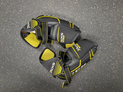Vist Large View of Product Image Which is Used CCM TACKS 3092 Senior Elbow Pads MD
