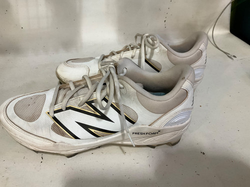 Vist Large View of Product Image Which is Used New Balance 11.5 CLEATS BB/SB Cleats White Senior 11.5