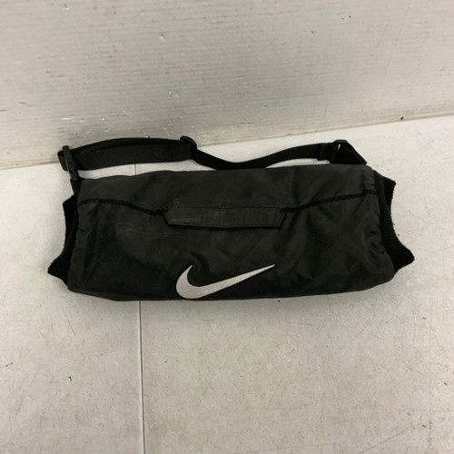 Vist Large View of Product Image Which is Used Nike Football Accessory