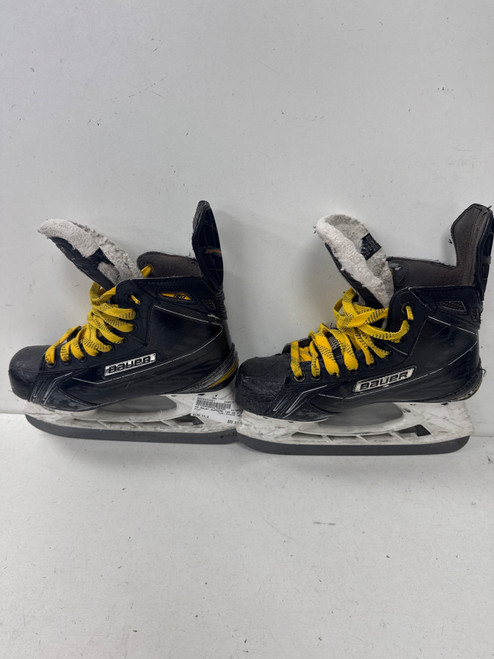 Vist Large View of Product Image Which is Used Bauer SUPREME 180 Intermediate Hockey Skate Intermediate 4.0