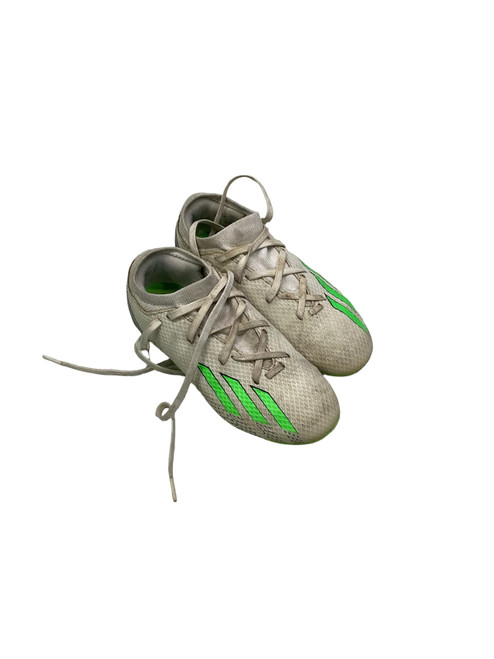 Vist Large View of Product Image Which is Used Adidas Soccer Cleats White Junior 01