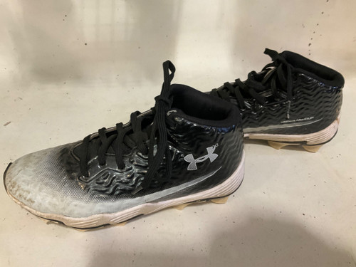 Vist Large View of Product Image Which is Used Under Armour Jr FB Cleats Black Junior 03.5
