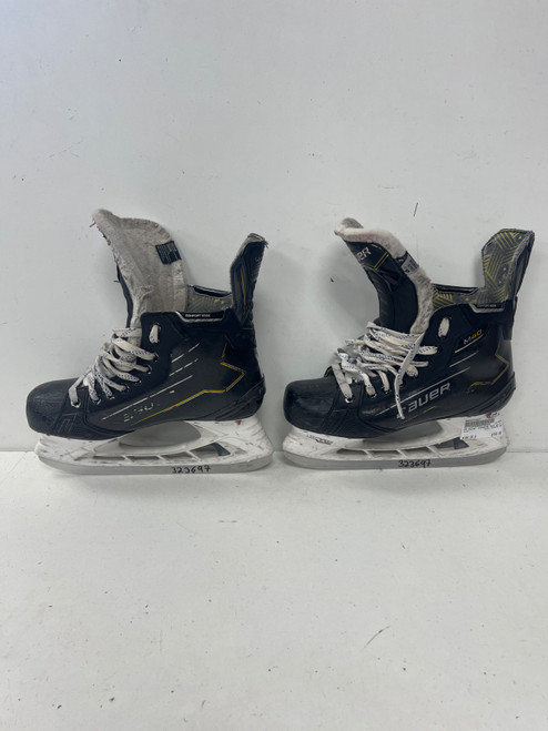 Vist Large View of Product Image Which is Used Bauer SUPREME M40 Intermediate Hockey Skate Intermediate 6.5