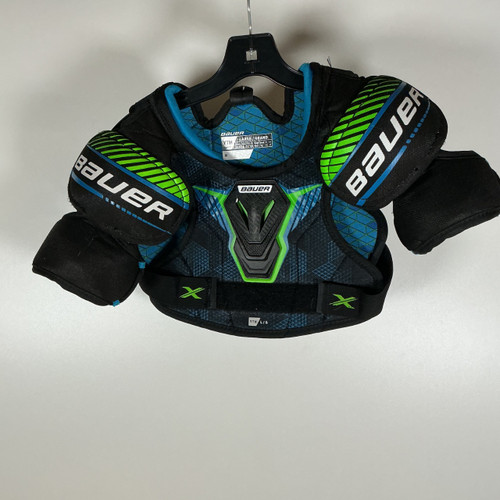 Vist Large View of Product Image Which is Used Bauer X SHOULDER PADS Youth Shoulder Pads LG