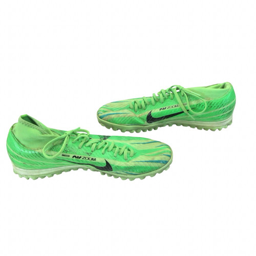 Vist Large View of Product Image Which is Used Nike Soccer Indoor Shoes Green Senior 8