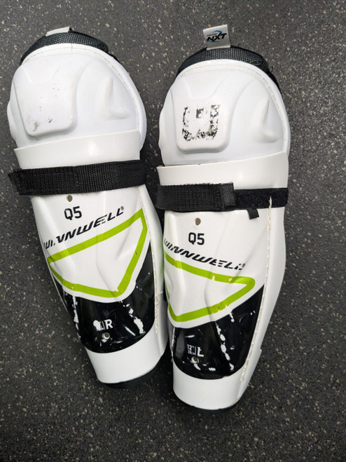 Vist Large View of Product Image Which is Used WinnWell Q5 Junior Shin Guards White 12"