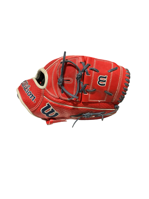 Vist Large View of Product Image Which is Used Wilson A2000 BB/SB Glove RH Throw Red 12 1/2"