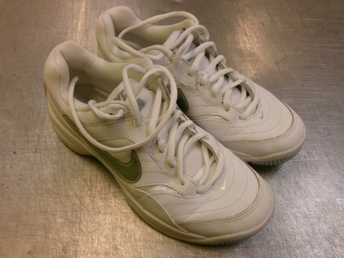 Vist Large View of Product Image Which is Used Nike Running/X-Train Shoes W