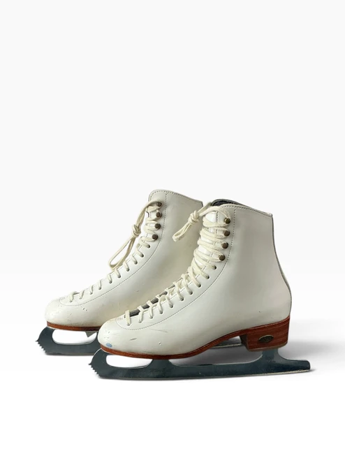Vist Large View of Product Image Which is Used Riedell WIDE Girls Figure Skate White Junior 05.5
