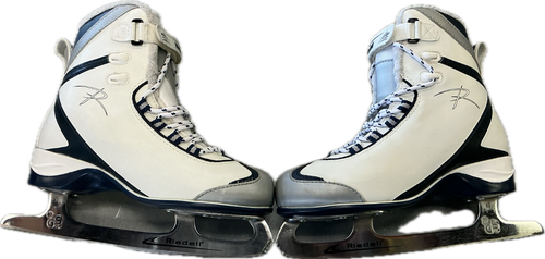 Vist Large View of Product Image Which is Used Riedell 625 FIGURE SKATES Womens Softboot Skate White And Navy Blue Senior 7