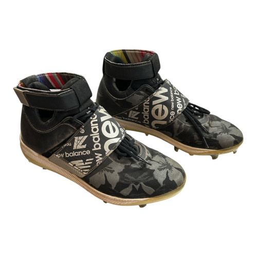 Vist Large View of Product Image Which is Used New Balance FUEL CELL CLEATS 11 BB/SB Cleats Black Senior 11