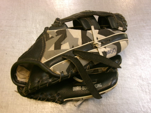 Vist Large View of Product Image Which is Used Franklin DIGITEK BB/SB Glove RH Throw Black 8"