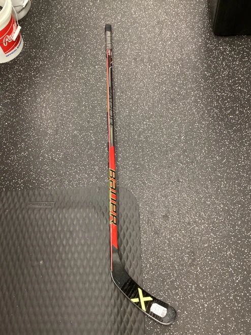 Vist Large View of Product Image Which is Used Bauer VAPOR JUNIOR Junior One Piece Left 30 Flex