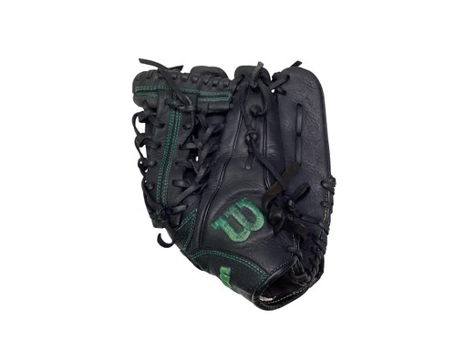 Vist Large View of Product Image Which is Used Wilson A950 BB/SB Glove RH Throw Black 11 3/4"