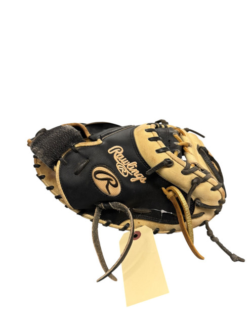 Vist Large View of Product Image Which is USED RAWLINGS HEART OF THE HIDE BB CATCHER MITT RH 34"