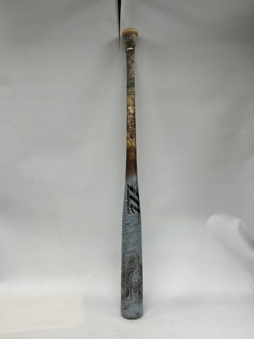 Vist Large View of Product Image Which is Used Marucci LINDY 12 CUSTOM CUT-M Pro Exclusive Maple Wood Bat 33"